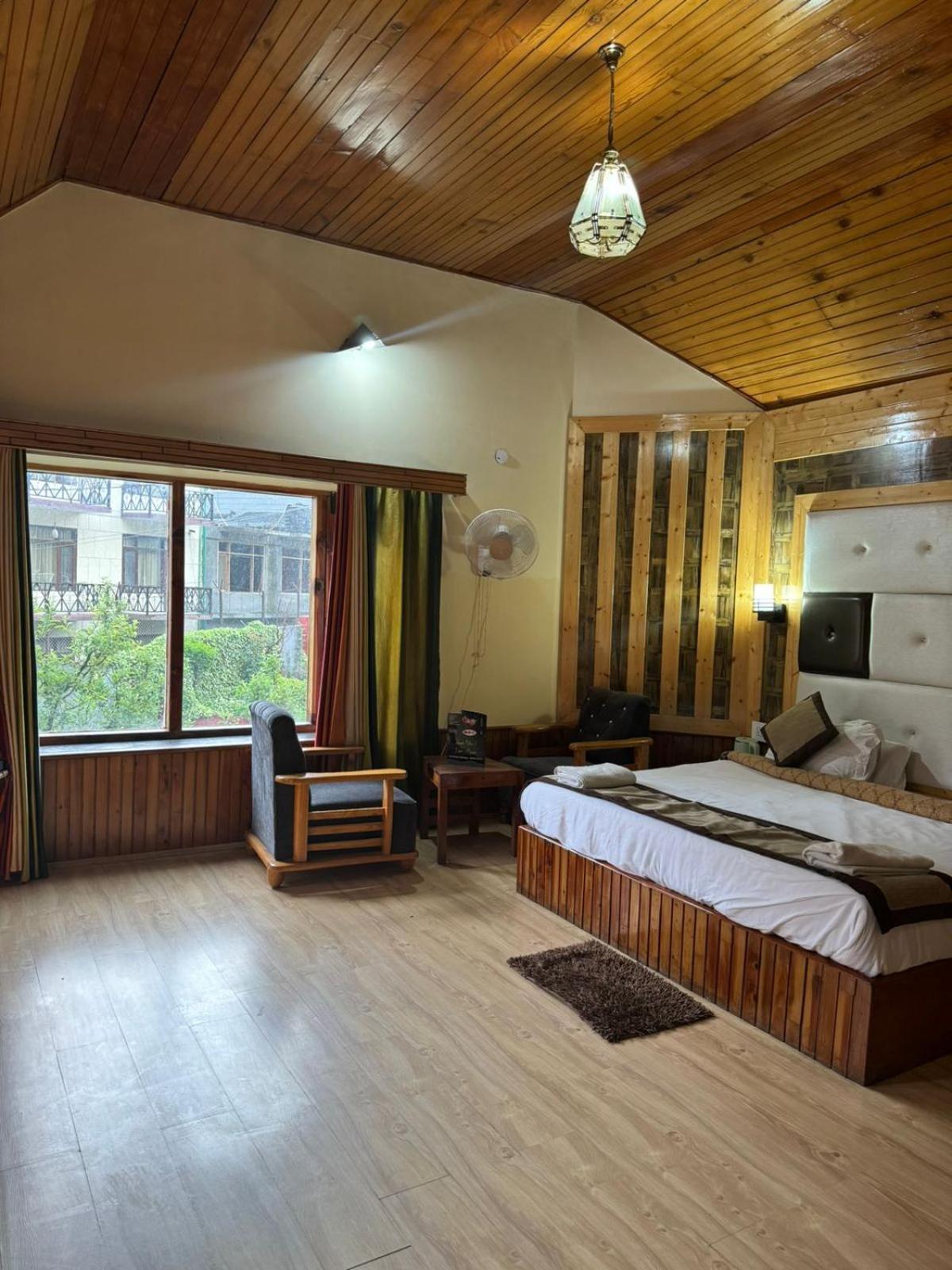 Rvd Hotels And Resorts Manali  Exterior photo