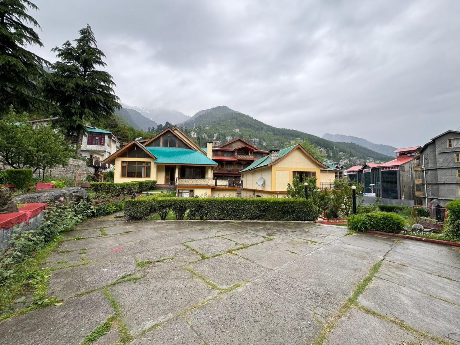 Rvd Hotels And Resorts Manali  Exterior photo